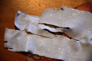 Pâte Fimo transparente avec inclusion de feuille d'argent